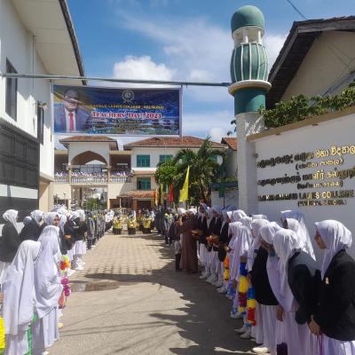 391703325 226998000390083 410474004373755054 N